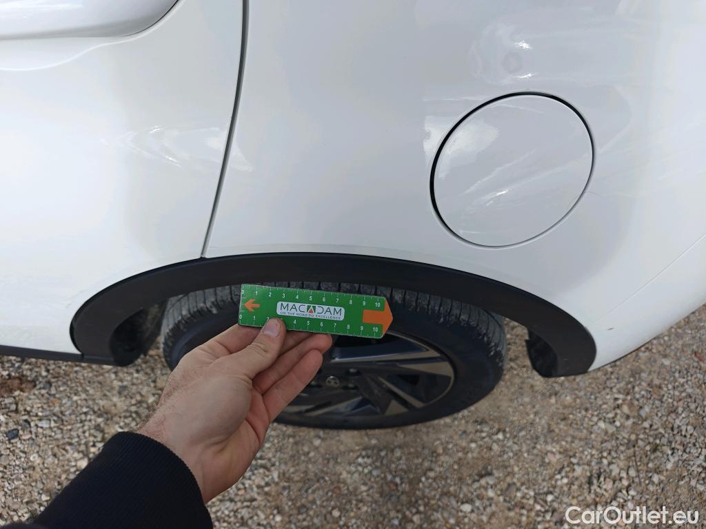  Hyundai  Bayon HYUNDAI  / 2021 / 5P / todoterreno 1.2 MPI Maxx #76