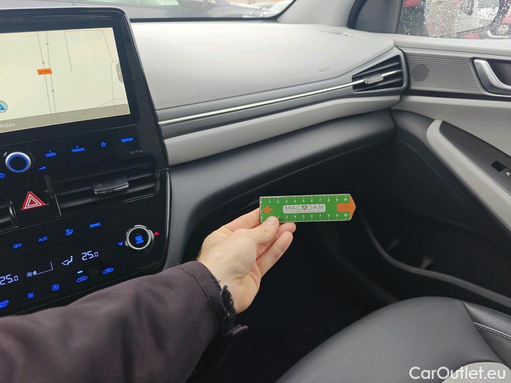  Hyundai   Ioniq HYUNDAI / 2019 / 5P / berlina con portón 1.6 GDI HEV Style DCT #34