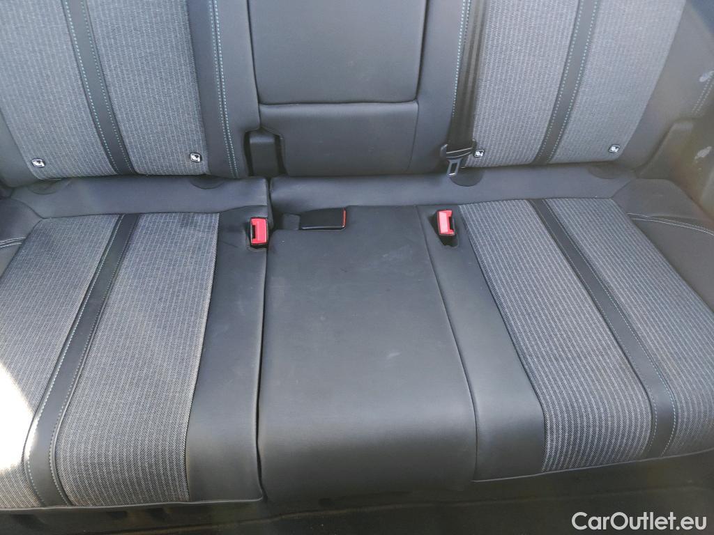  Peugeot  3008  Allure Pack 1.5 HDi 130CV AT8 E6d #53