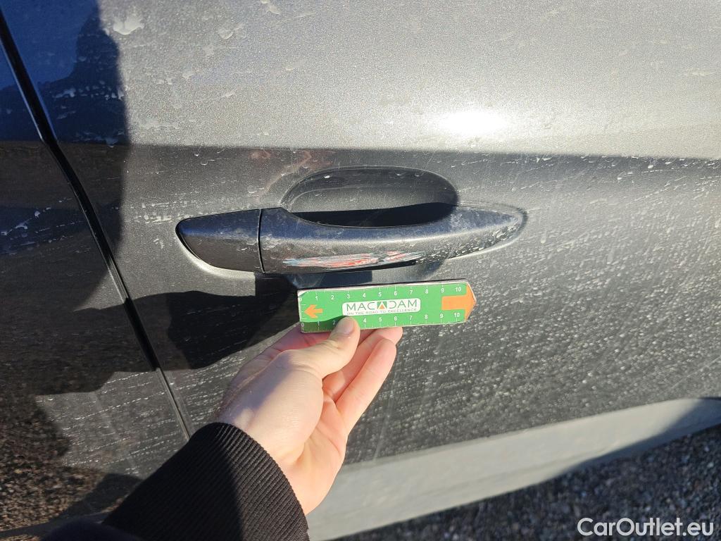  Opel   Grandland X OPEL / 2017 / 5P / todoterreno 1.2 Turbo Design Line EPARTNERS #33