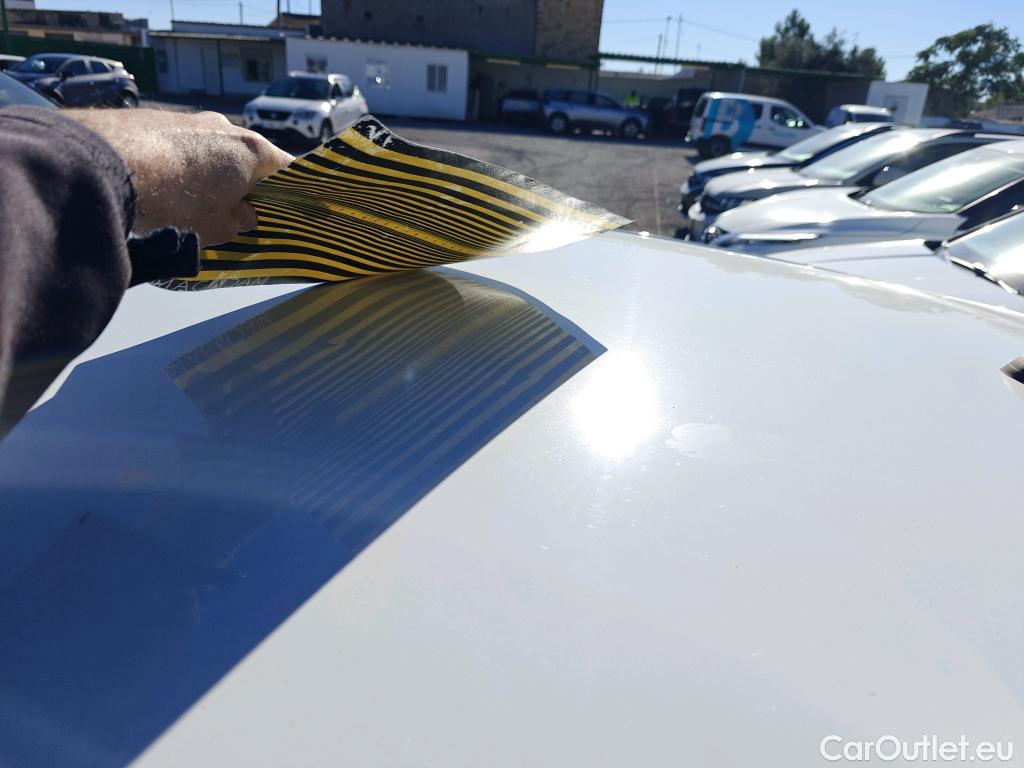  Peugeot  208 PEUGEOT  / 2019 / 5P / berlina con portón BlueHDi 73kW (100CV) Allure #22