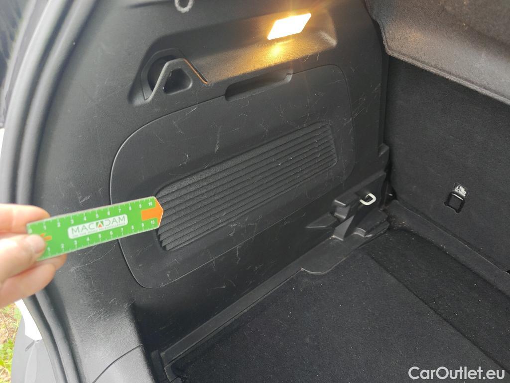  Opel  Crossland OPEL  X / 2017 / 5P / todoterreno 1.2 81kW Design Line 120 Aniversario S/S (CX) #3