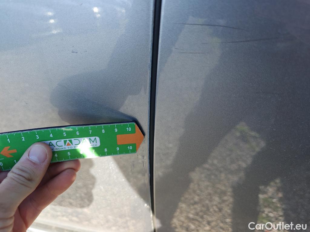  Peugeot  3008  Allure Pack 1.5 HDi 130CV AT8 E6d #17