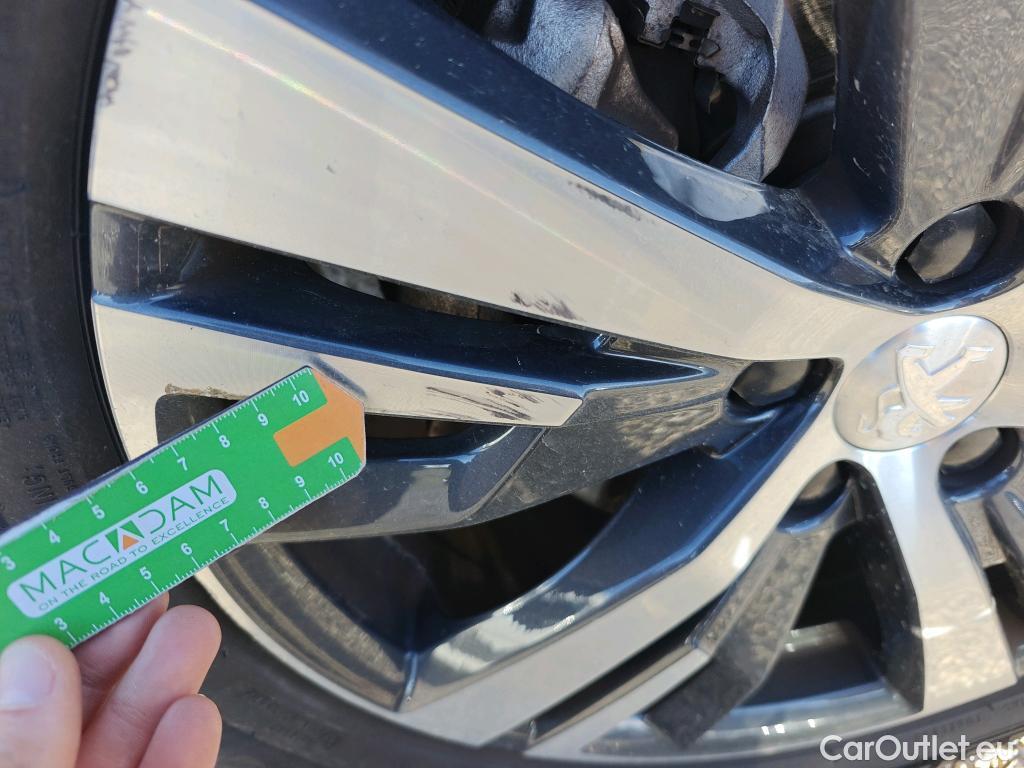  Peugeot  3008  Allure Pack 1.5 HDi 130CV AT8 E6d #11