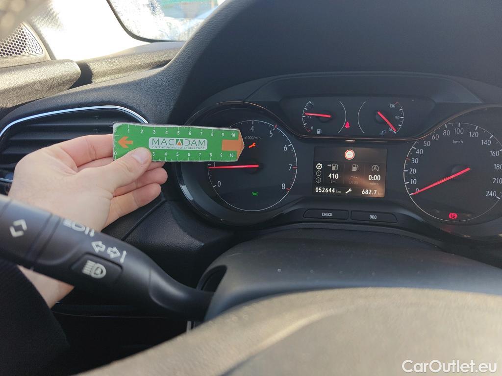  Opel   Grandland X OPEL / 2017 / 5P / todoterreno 1.2 Turbo Design Line EPARTNERS #42