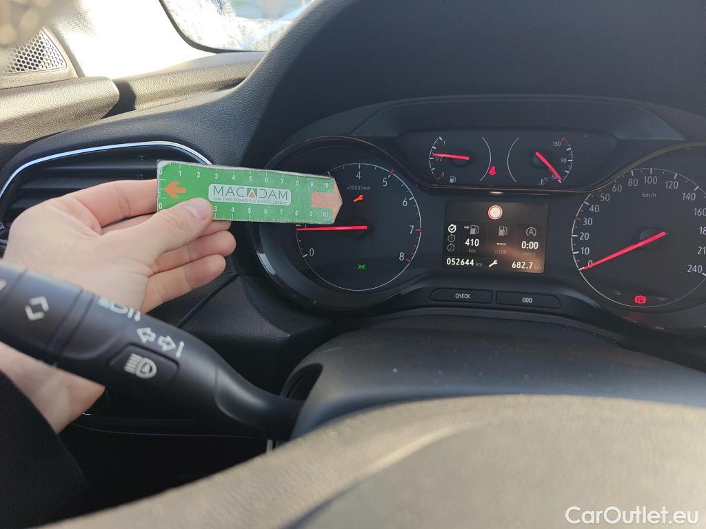  Opel   Grandland X OPEL / 2017 / 5P / todoterreno 1.2 Turbo Design Line EPARTNERS #41