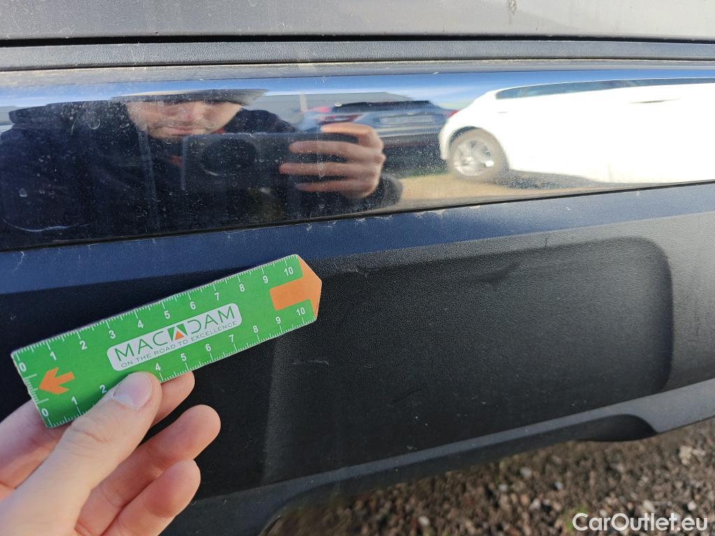  Peugeot  3008  Allure Pack 1.5 HDi 130CV AT8 E6d #36