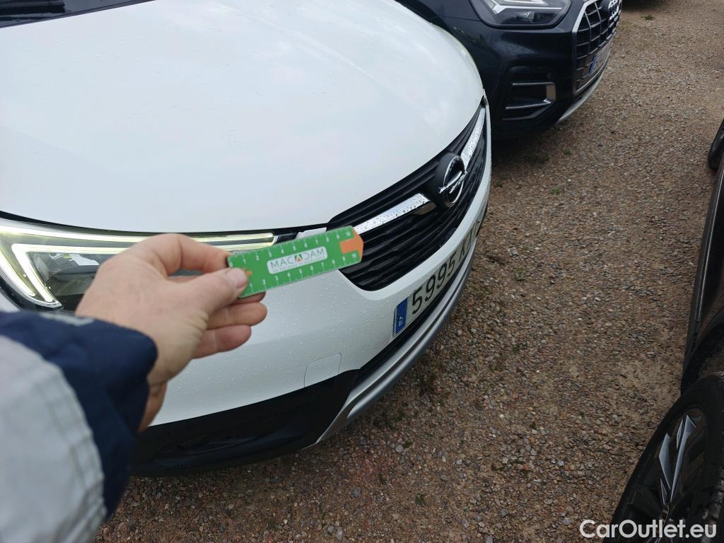  Opel  Crossland OPEL  X / 2017 / 5P / todoterreno 1.2 81kW Design Line 120 Aniversario S/S (CX) #24