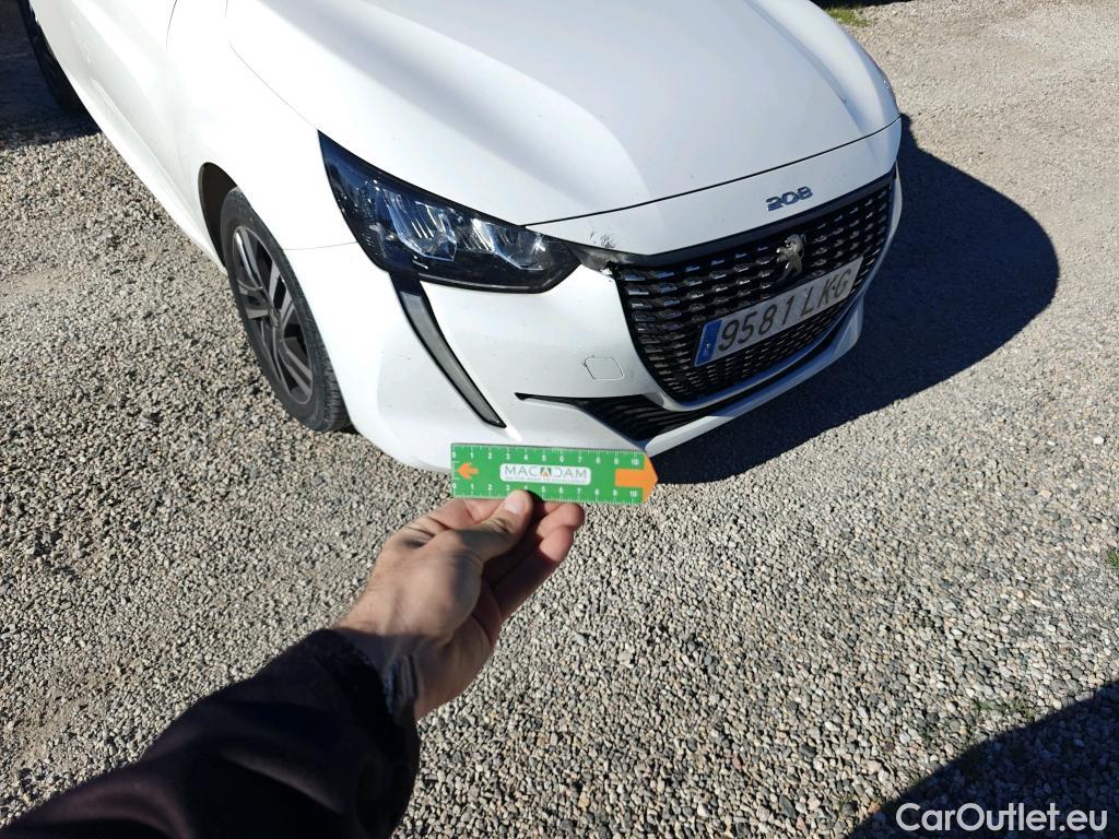  Peugeot  208 PEUGEOT  / 2019 / 5P / berlina con portón BlueHDi 73kW (100CV) Allure #41