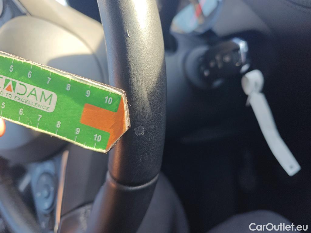  Opel   Grandland X OPEL / 2017 / 5P / todoterreno 1.2 Turbo Design Line EPARTNERS #18