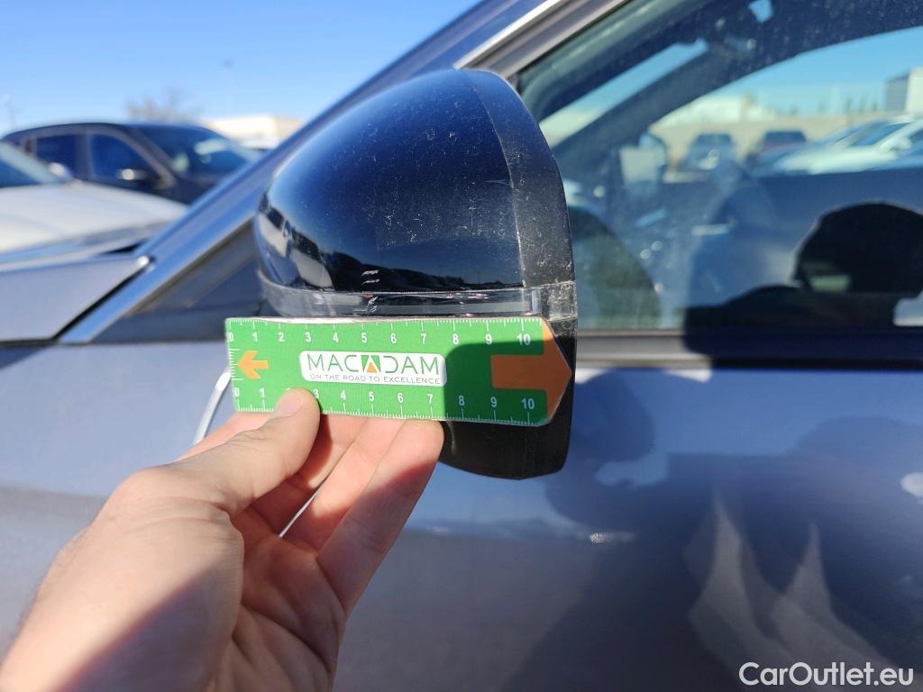  Peugeot  3008  Allure Pack 1.5 HDi 130CV AT8 E6d #40