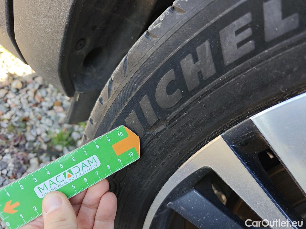  Peugeot  3008  Allure Pack 1.5 HDi 130CV AT8 E6d #8