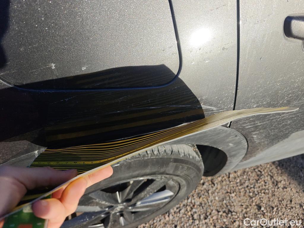  Opel   Grandland X OPEL / 2017 / 5P / todoterreno 1.2 Turbo Design Line EPARTNERS #5