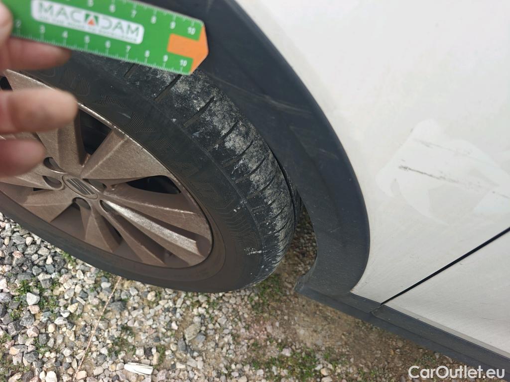  Seat  Arona SEAT  / 2017 / 5P / todoterreno 1.0 TSI 81kW (110CV) Style Plus (AC) #34