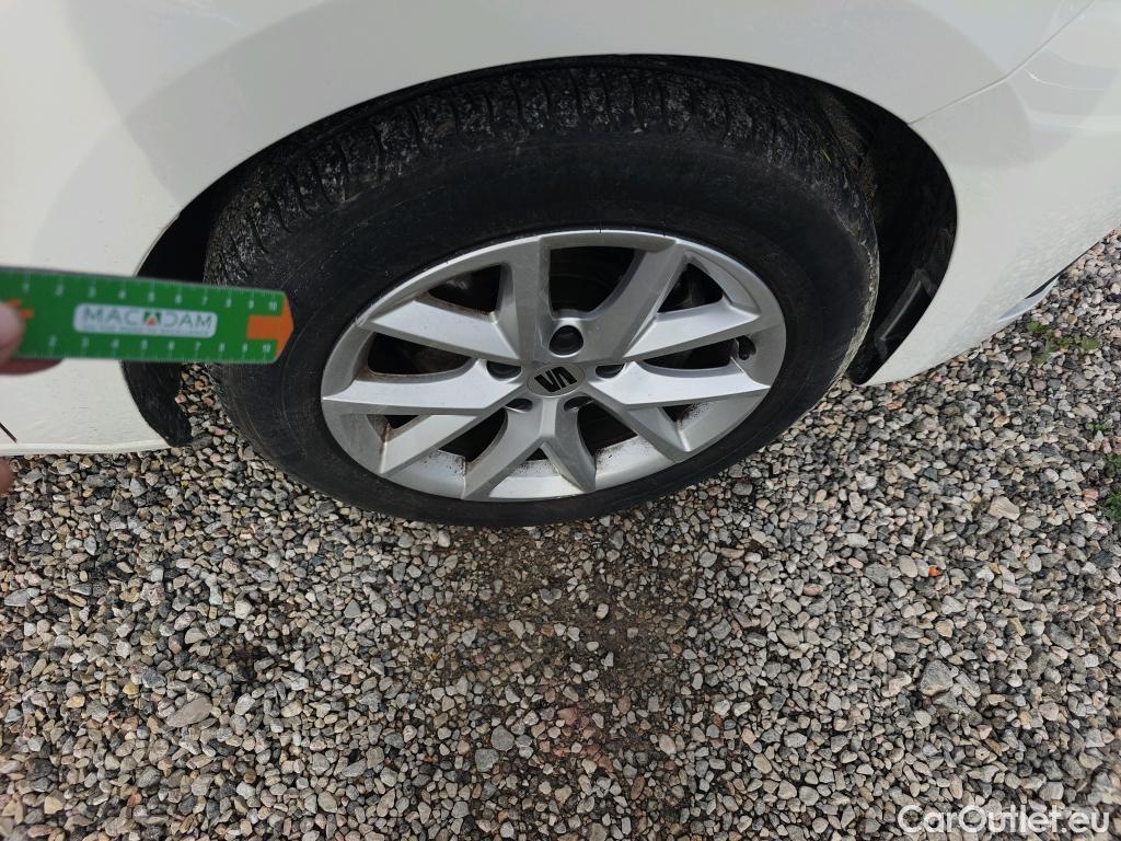  Land Rover  Discovery SEAT Nuevo León / 2020 / 5P / berlina con portón 2.0 TDI 85kW S&S Style Go (AC3) #6