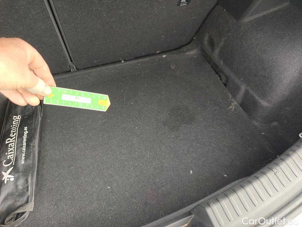  Land Rover  Discovery SEAT Nuevo León / 2020 / 5P / berlina con portón 2.0 TDI 85kW S&S Style Go (AC3) #1