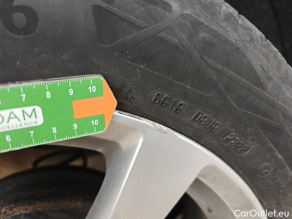  Opel  Corsa OPEL  / 2019 / 5P / berlina con portón 1.2T XHL 74kW (100CV) Edition #1