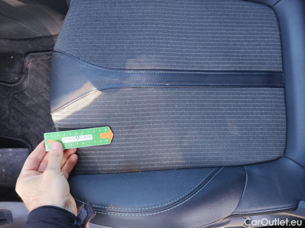  Peugeot  3008  Allure Pack 1.5 HDi 130CV AT8 E6d #54