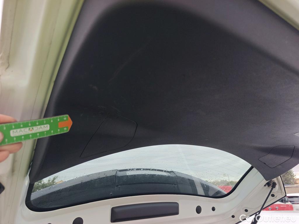  Opel  Crossland OPEL  X / 2017 / 5P / todoterreno 1.2 81kW Design Line 120 Aniversario S/S (CX) #6