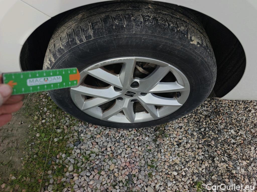  Land Rover  Discovery SEAT Nuevo León / 2020 / 5P / berlina con portón 2.0 TDI 85kW S&S Style Go (AC3) #4