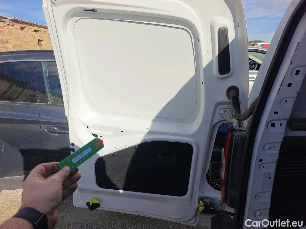  Citroen  Berlingo CITROEN  / 2018 / 3P / furgón derivado de turismo Talla M BlueHDi 100 CONTROL #23