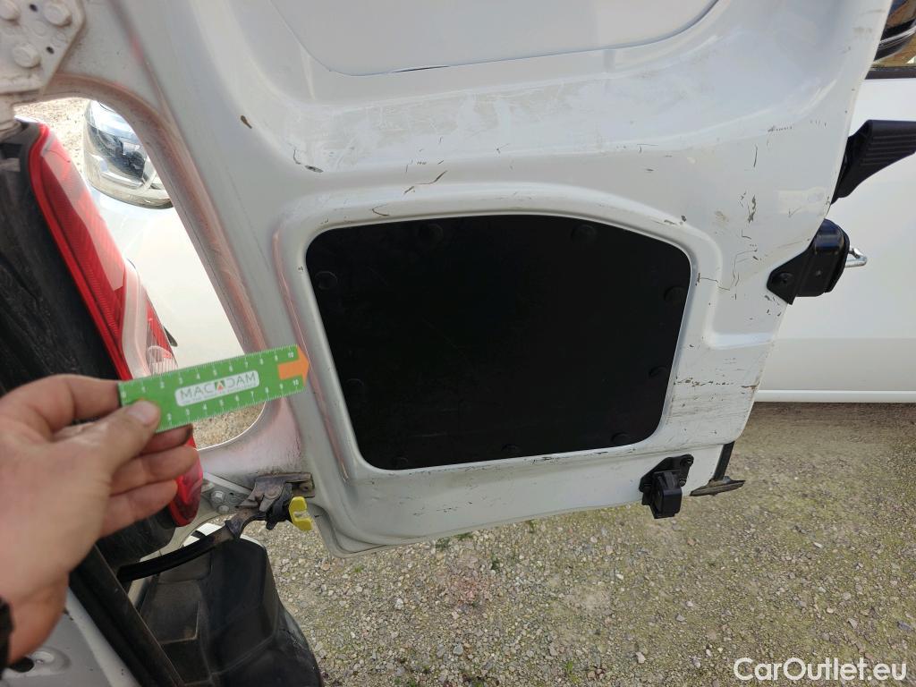  Citroen  Berlingo CITROEN  / 2018 / 3P / furgón derivado de turismo Talla M BlueHDi 100 CONTROL #48