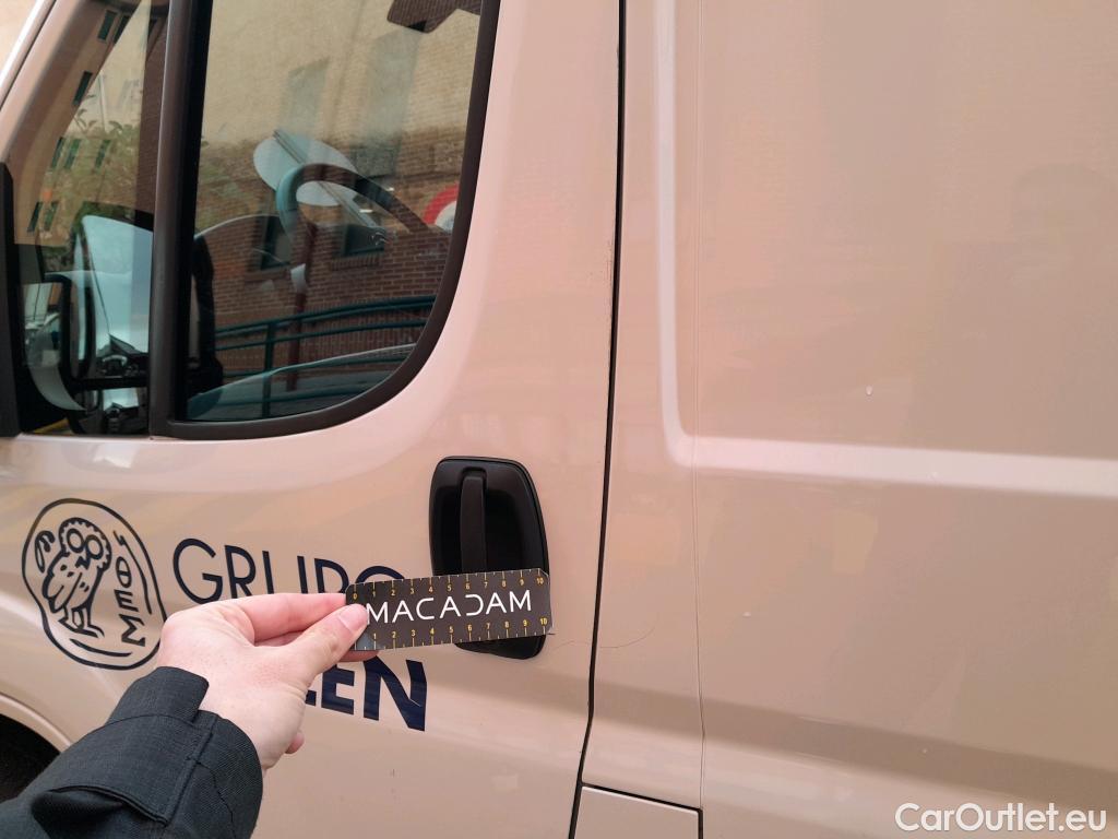  Citroen  Jumper CITROEN  / 2014 / 4P / furgón BlueHDi 103KW (140CV) Furgón 33L2H1  #19