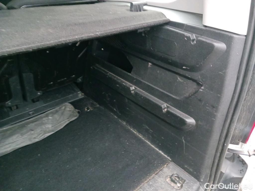  Citroen  Berlingo CITROEN  / 2015 / 4P / combi Talla M BlueHDi 100 S&S LIVE (IND) #18