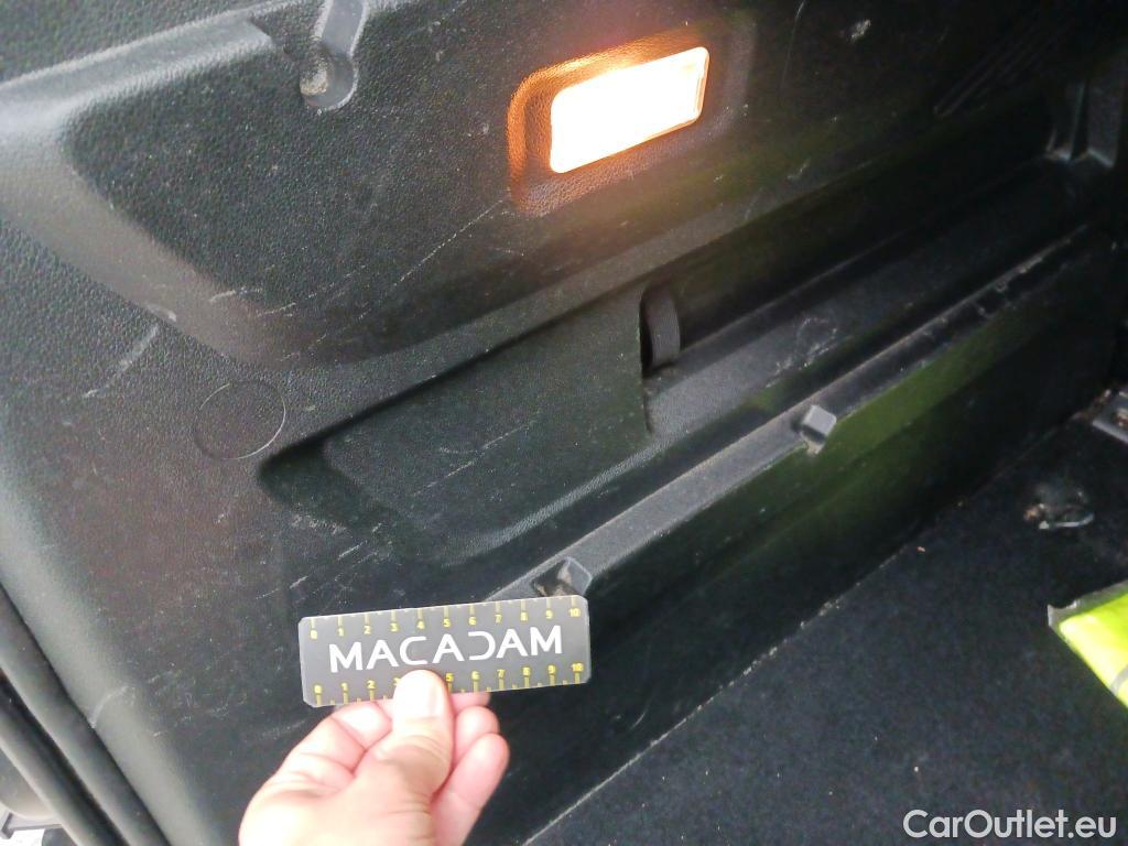  Citroen  Berlingo CITROEN  / 2015 / 4P / combi Talla M BlueHDi 100 S&S LIVE (IND) #31