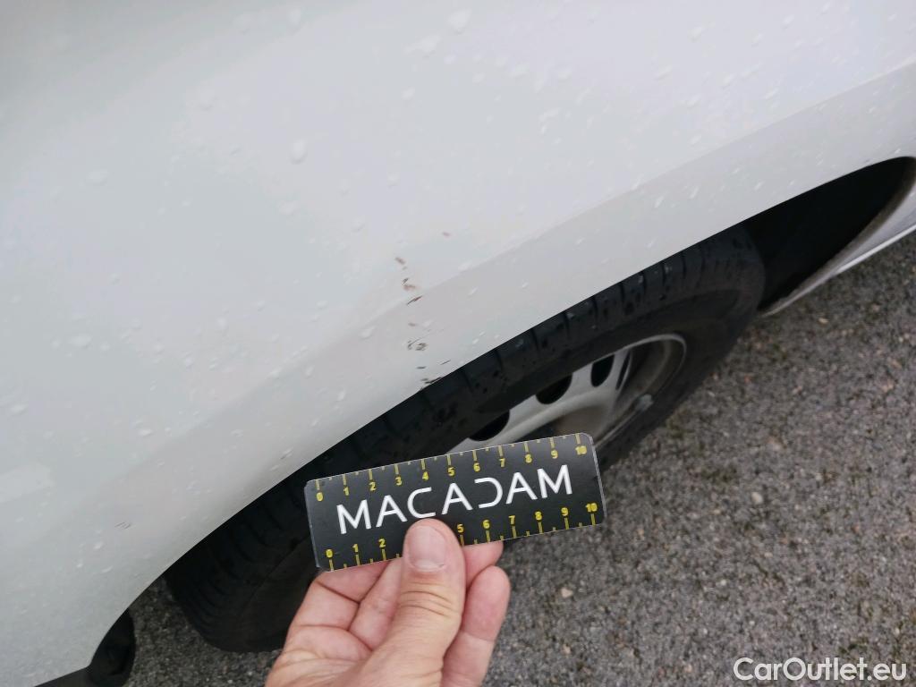  Citroen  Berlingo CITROEN  / 2015 / 4P / combi Talla M BlueHDi 100 S&S LIVE (IND) #3