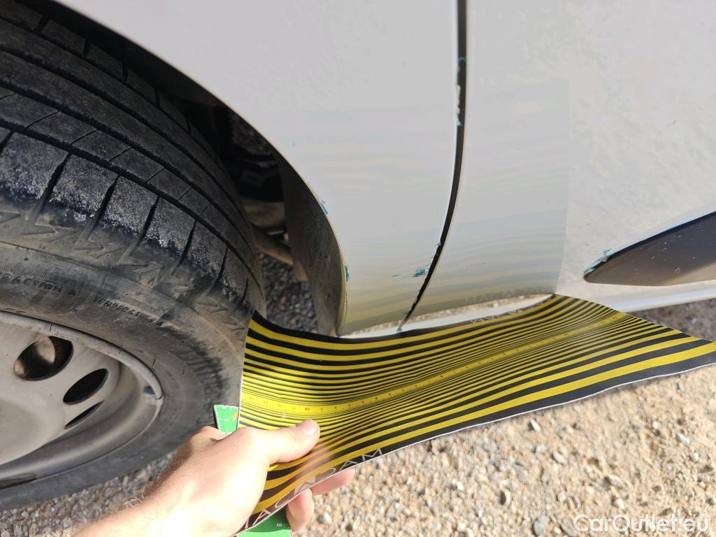  Citroen  Berlingo CITROEN  / 2018 / 4P / monovolumen compacto Talla M BlueHDi 100 S&S LIVE #7