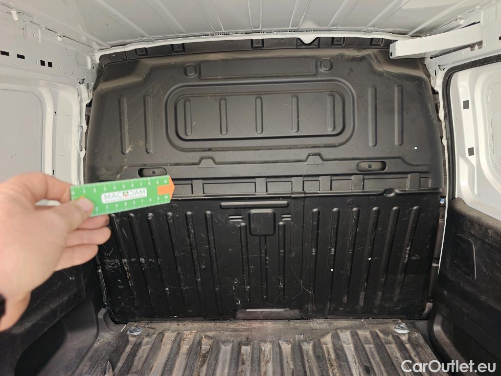  Citroen  Berlingo CITROEN  / 2018 / 3P / furgón derivado de turismo Talla M BlueHDi 100 CONTROL #32