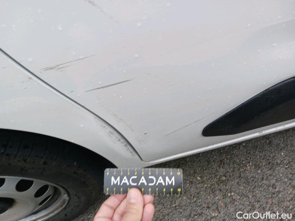  Citroen  Berlingo CITROEN  / 2015 / 4P / combi Talla M BlueHDi 100 S&S LIVE (IND) #7