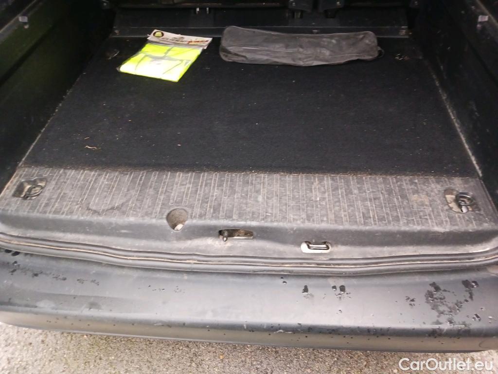  Citroen  Berlingo CITROEN  / 2015 / 4P / combi Talla M BlueHDi 100 S&S LIVE (IND) #21