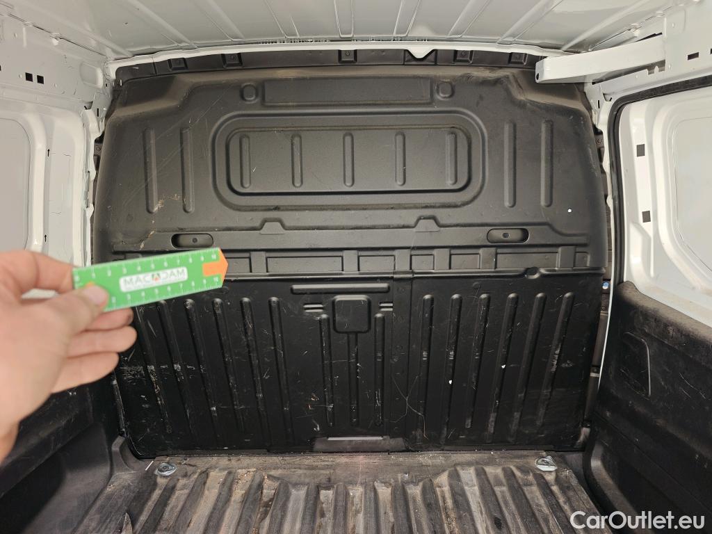  Citroen  Berlingo CITROEN  / 2018 / 3P / furgón derivado de turismo Talla M BlueHDi 100 CONTROL #31