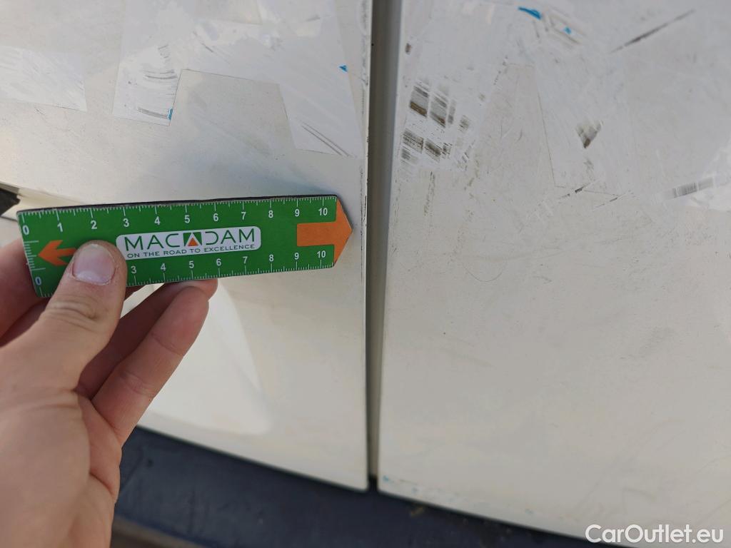  Citroen  Berlingo CITROEN  / 2018 / 4P / monovolumen compacto Talla M BlueHDi 100 S&S LIVE #23