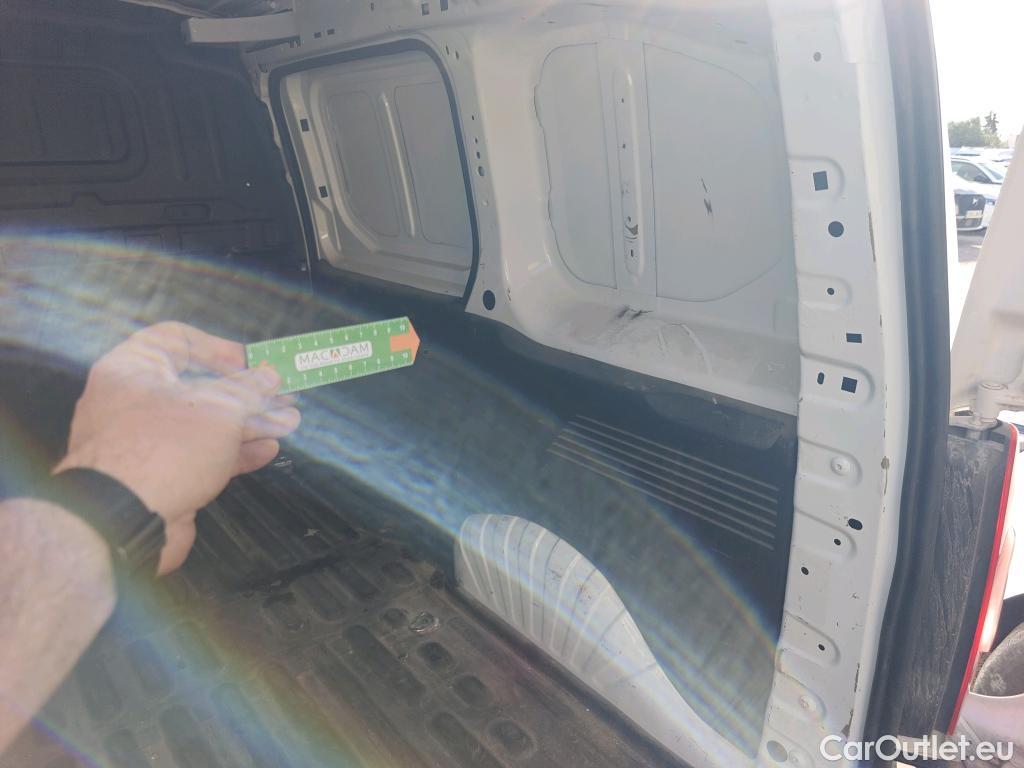  Citroen  Berlingo CITROEN  / 2018 / 3P / furgón derivado de turismo Talla M BlueHDi 100 CONTROL #21