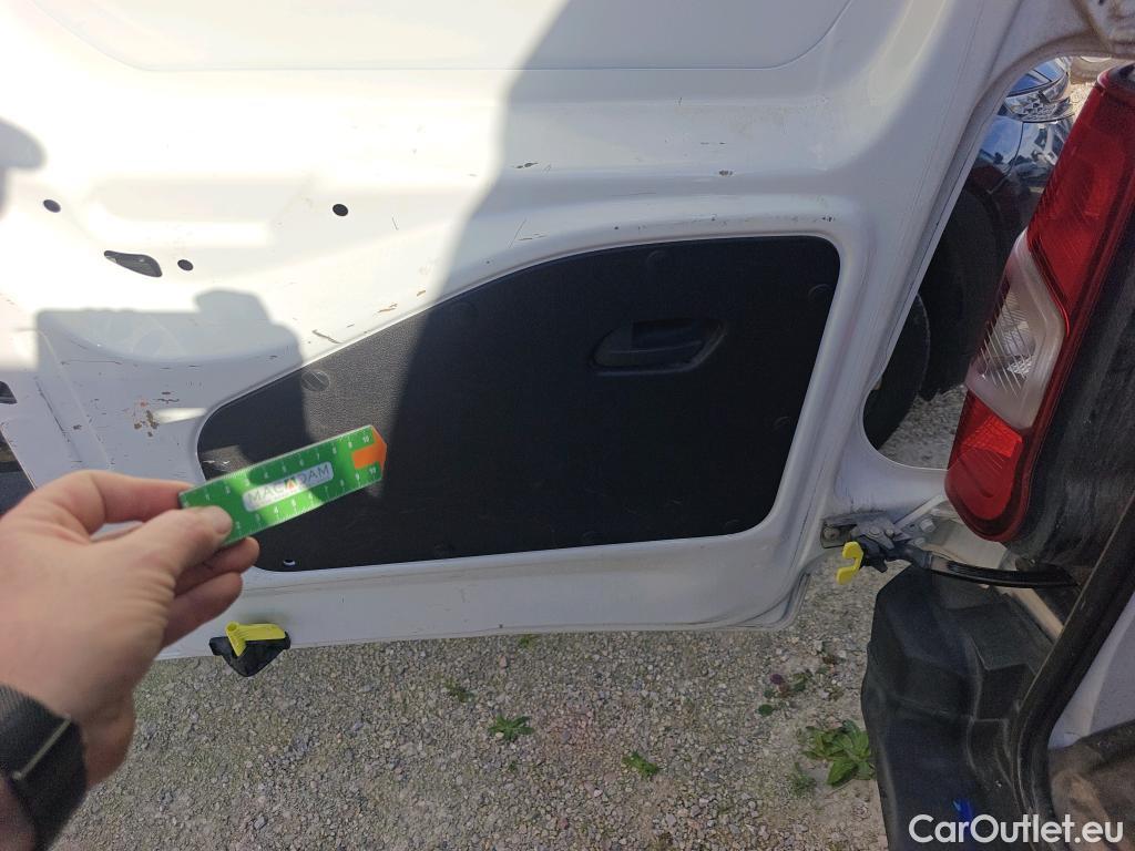  Citroen  Berlingo CITROEN  / 2018 / 3P / furgón derivado de turismo Talla M BlueHDi 100 CONTROL #47