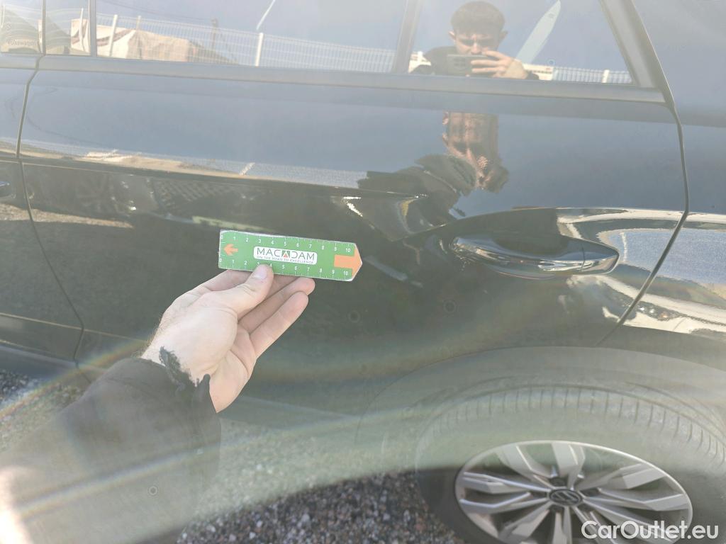  Volkswagen  T-ROC VOLKSWAGEN  / 2017 / 5P / todoterreno Advance 2.0 TDI 85kW (115CV) #7