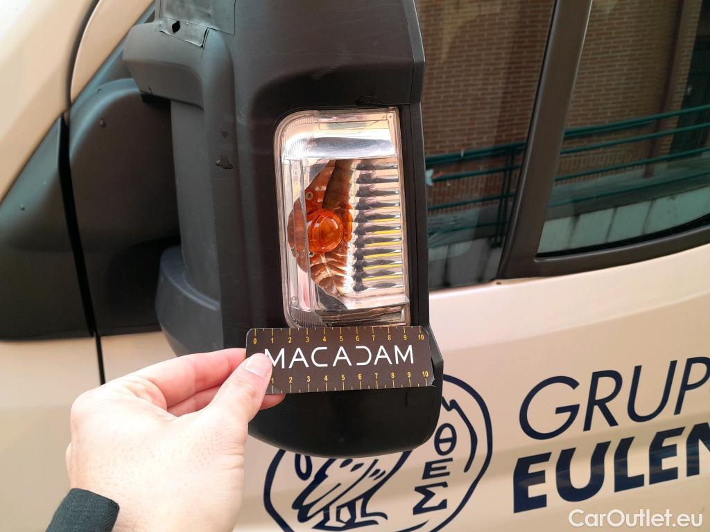  Citroen  Jumper CITROEN  / 2014 / 4P / furgón BlueHDi 103KW (140CV) Furgón 33L2H1  #31