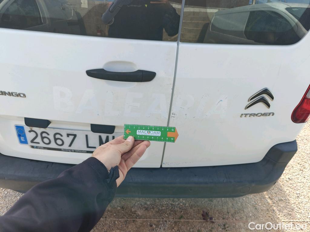  Citroen  Berlingo CITROEN  / 2018 / 4P / monovolumen compacto Talla M BlueHDi 100 S&S LIVE #63