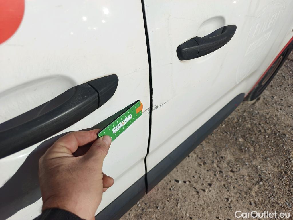  Citroen  Berlingo CITROEN  / 2018 / 3P / furgón derivado de turismo Talla M BlueHDi 100 CONTROL #34