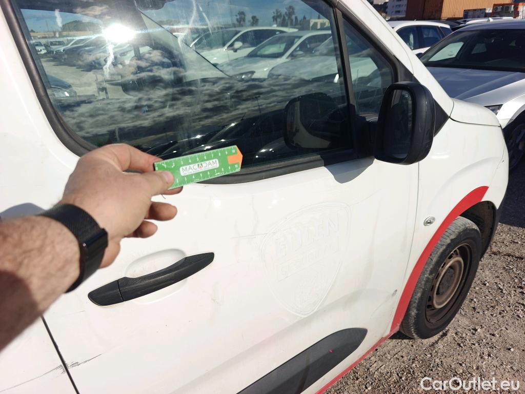  Citroen  Berlingo CITROEN  / 2018 / 3P / furgón derivado de turismo Talla M BlueHDi 100 CONTROL #33