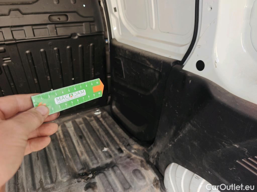  Citroen  Berlingo CITROEN  / 2018 / 3P / furgón derivado de turismo Talla M BlueHDi 100 CONTROL #8