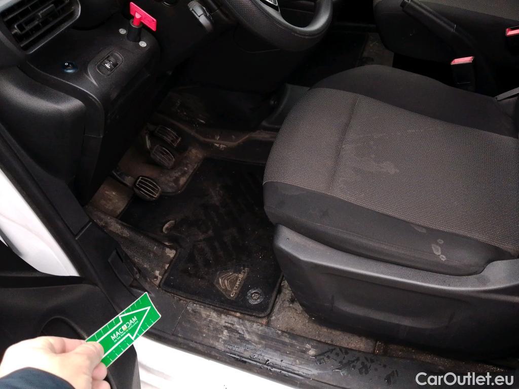  Citroen  Berlingo CITROEN  / 2018 / 3P / furgón derivado de turismo Talla M BlueHDi 100 CONTROL #13