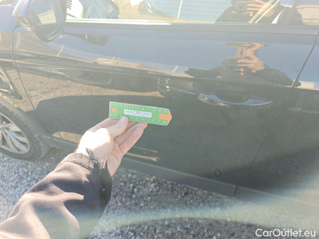  Volkswagen  T-ROC VOLKSWAGEN  / 2017 / 5P / todoterreno Advance 2.0 TDI 85kW (115CV) #5