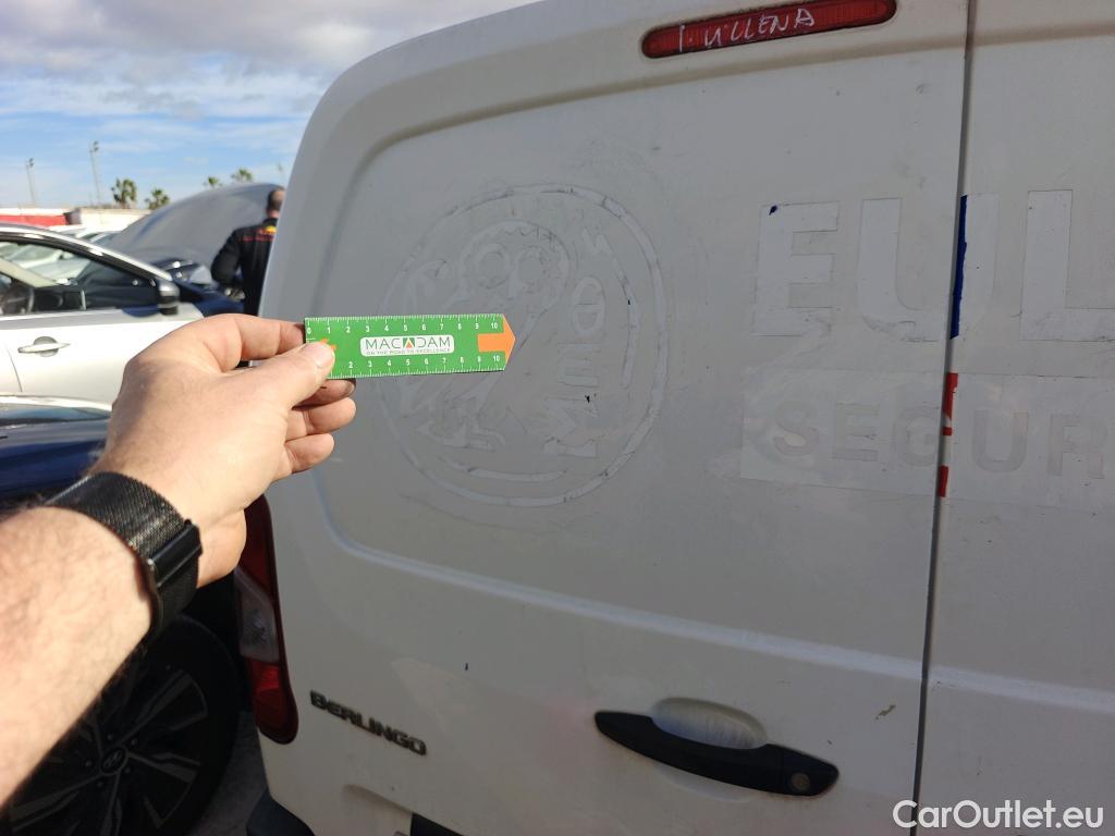  Citroen  Berlingo CITROEN  / 2018 / 3P / furgón derivado de turismo Talla M BlueHDi 100 CONTROL #25