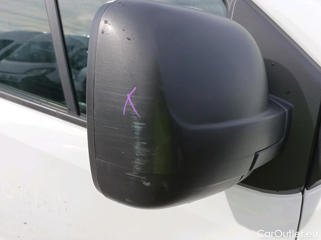  Nissan  NV300 NISSAN  / 2016 / 4P / furgón 1.6dCi 70kW (95CV) L1H1 1T OPTIMA #54