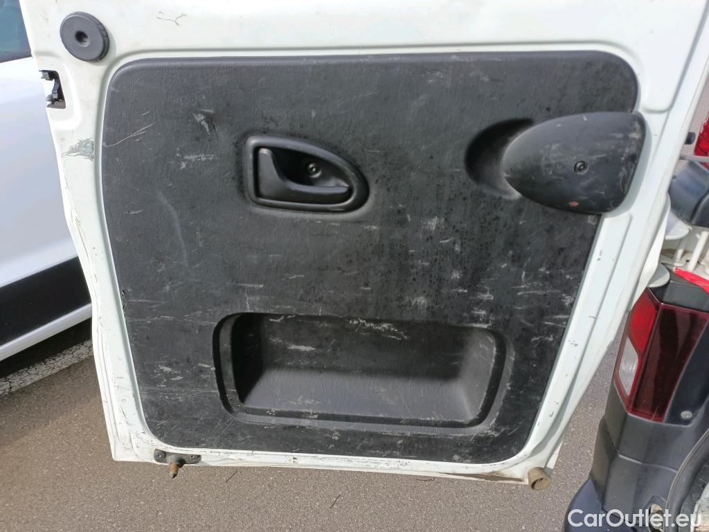  Nissan  NV300 NISSAN  / 2016 / 4P / furgón 1.6dCi 70kW (95CV) L1H1 1T OPTIMA #47