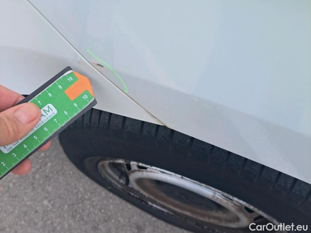  Opel  Combo OPEL  / 2018 / 3P / furgón derivado de turismo 1.5 TD 75kW (100CV) Express L H1 650kg (AC) #53